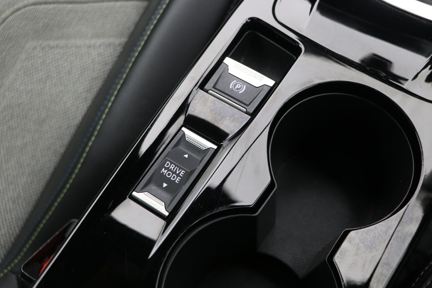 Used Peugeot 2008 2020 for sale - 77036019: Photo 29