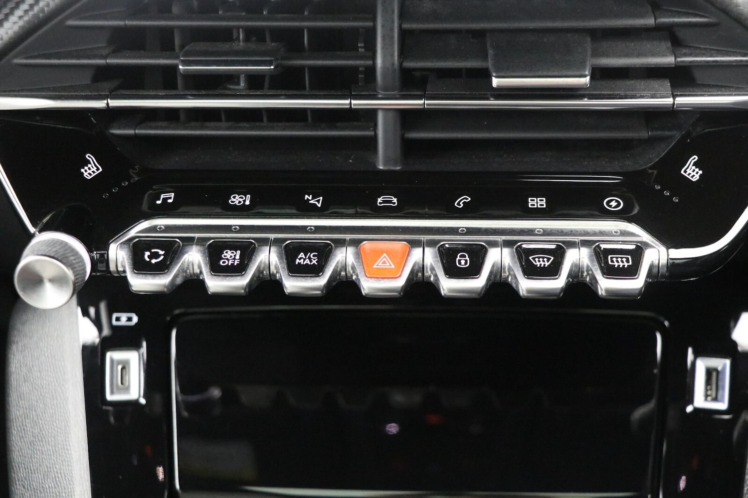 Used Peugeot 2008 2020 for sale - 77036019: Photo 30