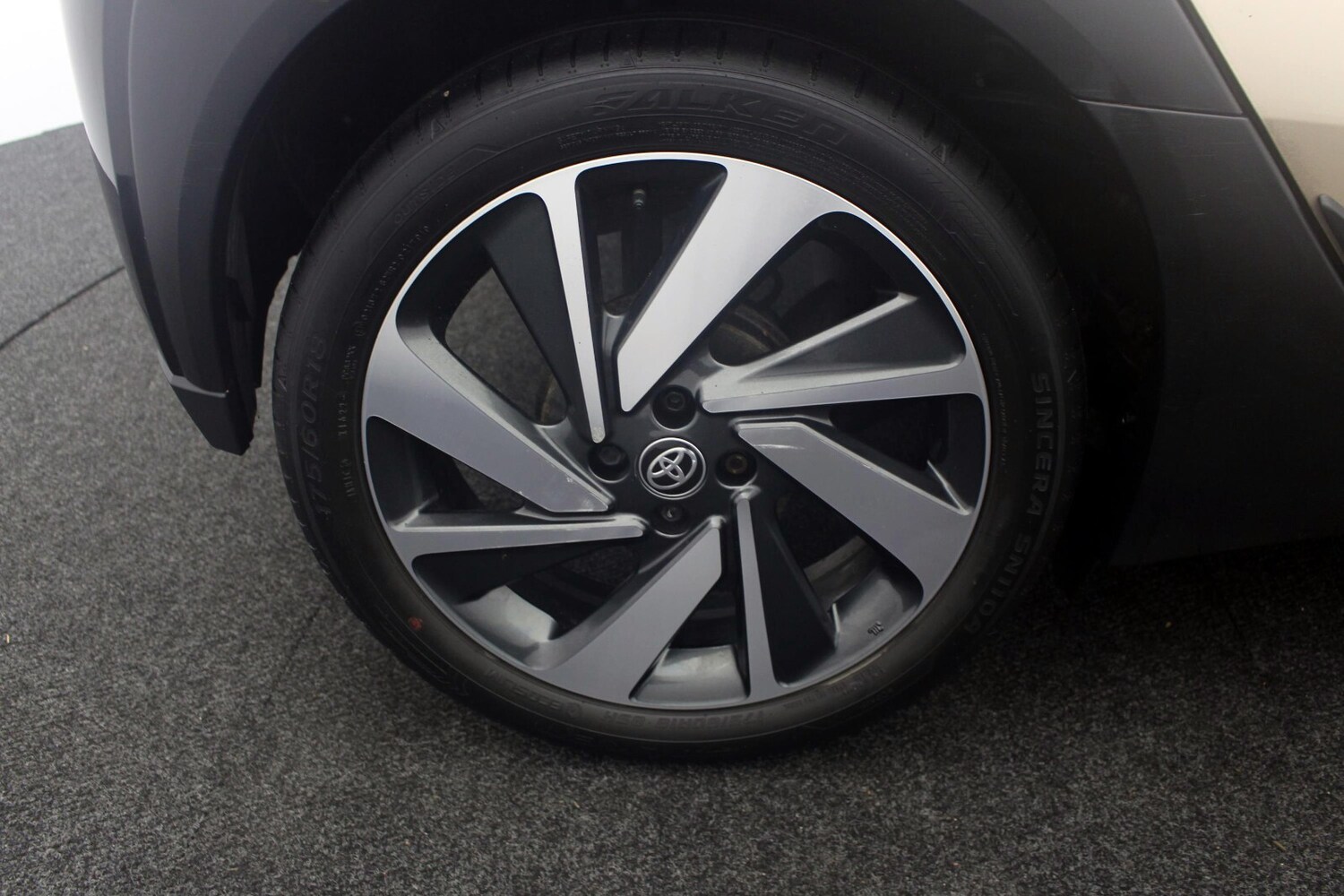 Used Toyota Aygo X 2022 for sale - 76434956: Photo 34