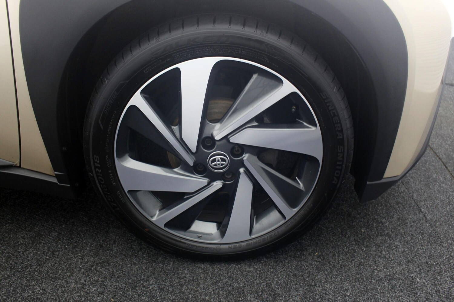 Used Toyota Aygo X 2022 for sale - 76434956: Photo 35