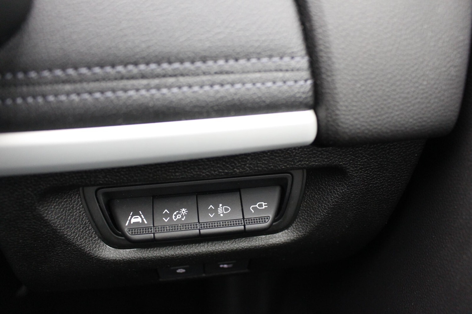 Used Renault Zoe 2023 for sale - 76442108: Photo 28