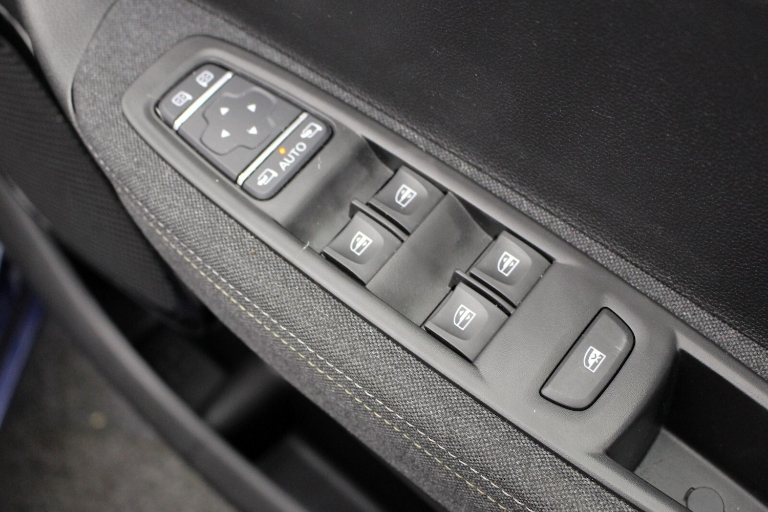 Used Renault Zoe 2023 for sale - 76442108: Photo 29