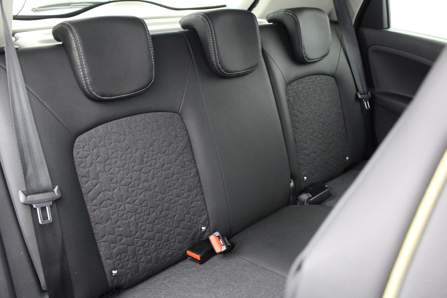 Used Renault Zoe 2023 for sale - 76442108: Photo 9