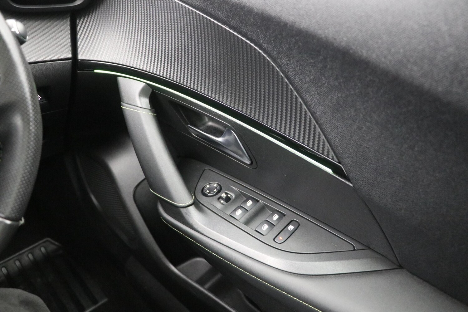 Used Peugeot 2008 2020 for sale - 77360438: Photo 38