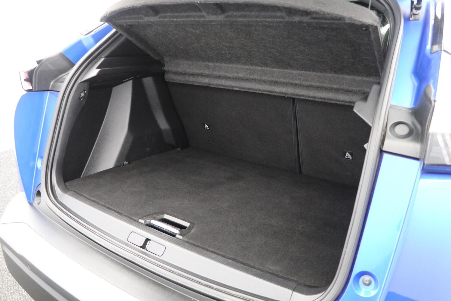 Used Peugeot 2008 2020 for sale - 77360438: Photo 48