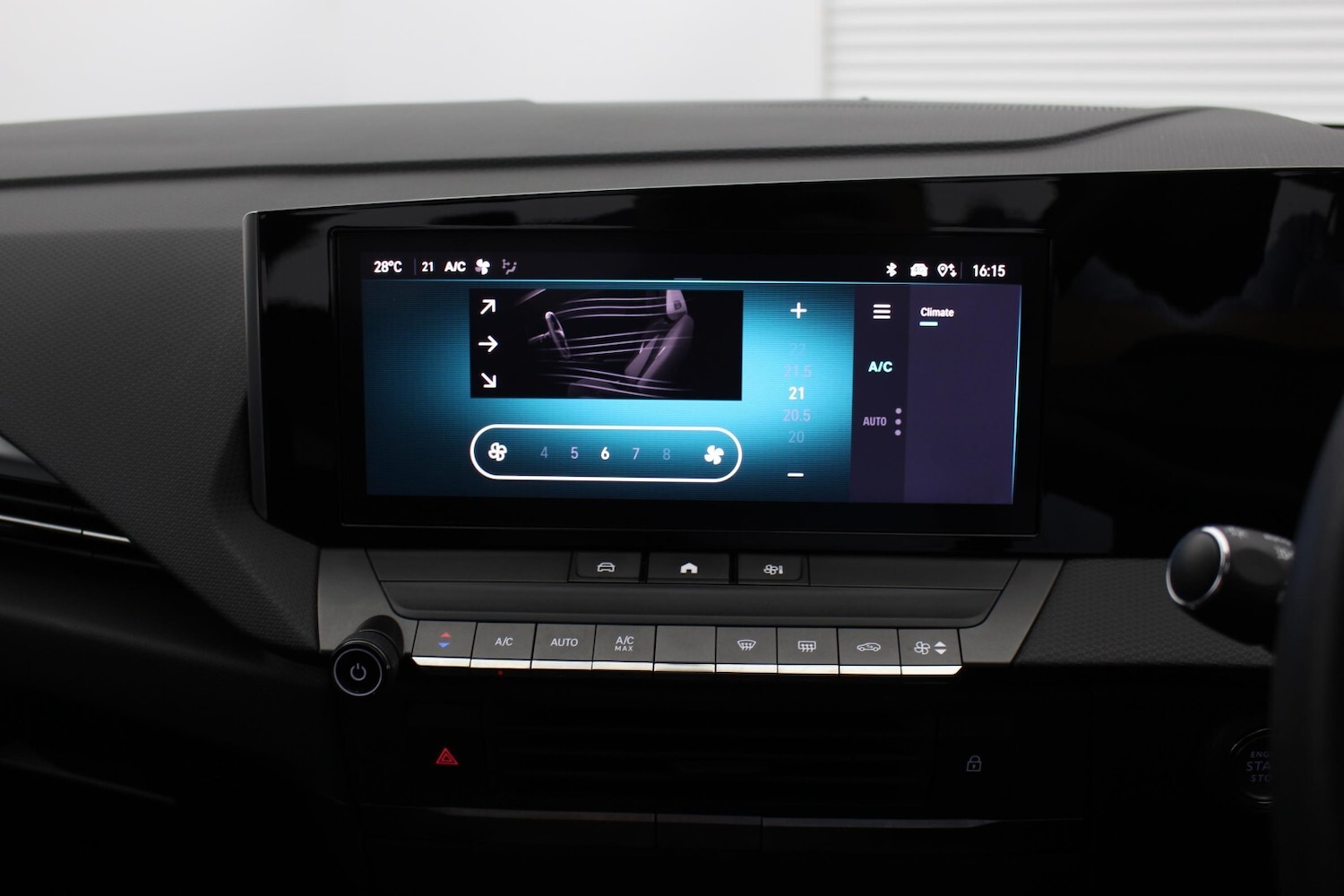 Used Vauxhall Astra 2022 for sale - 76609523: Photo 12