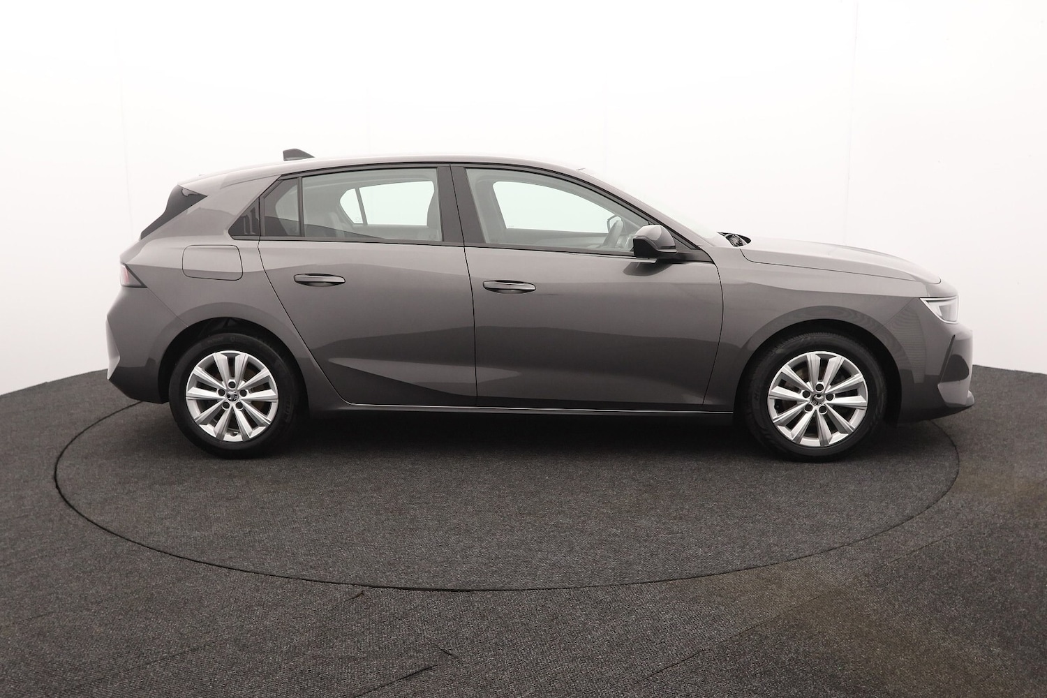 Used Vauxhall Astra 2022 for sale - 76609523: Photo 2