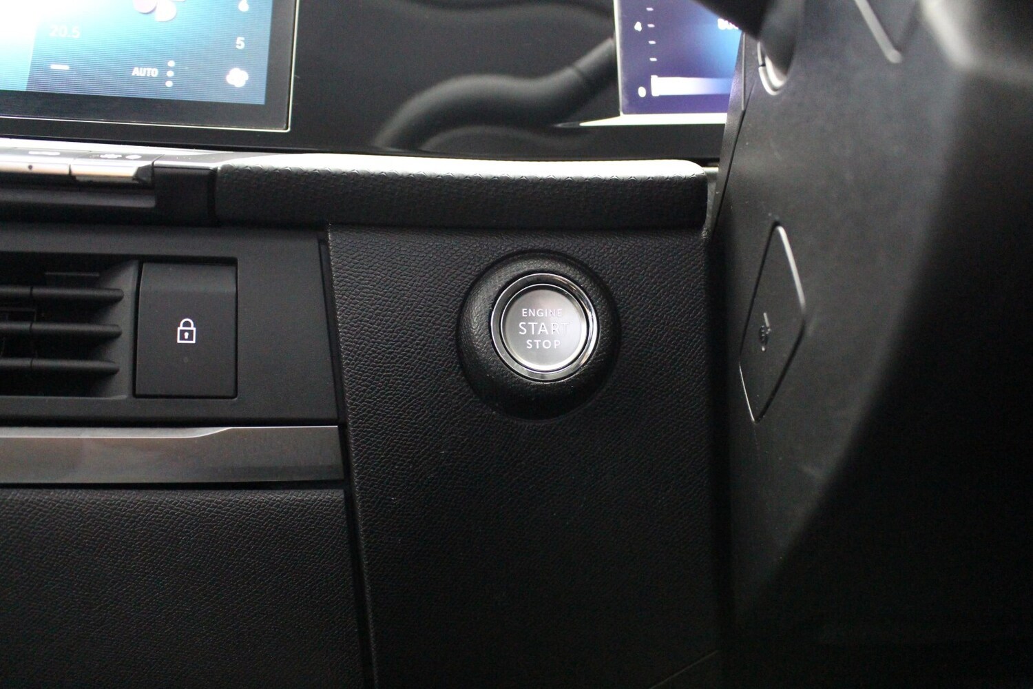 Used Vauxhall Astra 2022 for sale - 76609523: Photo 20