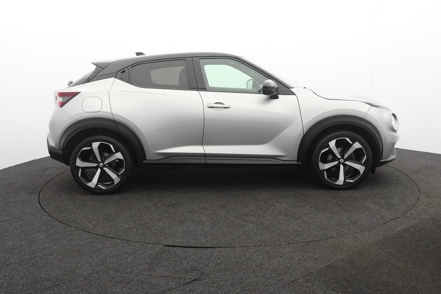 Used Nissan Juke 2022 for sale - 77151448: Photo 2