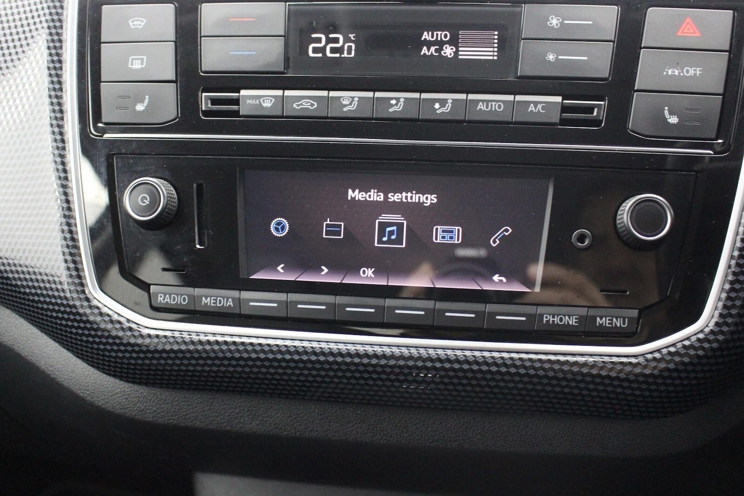 Used Volkswagen up! 2022 for sale - 76229389: Photo 16