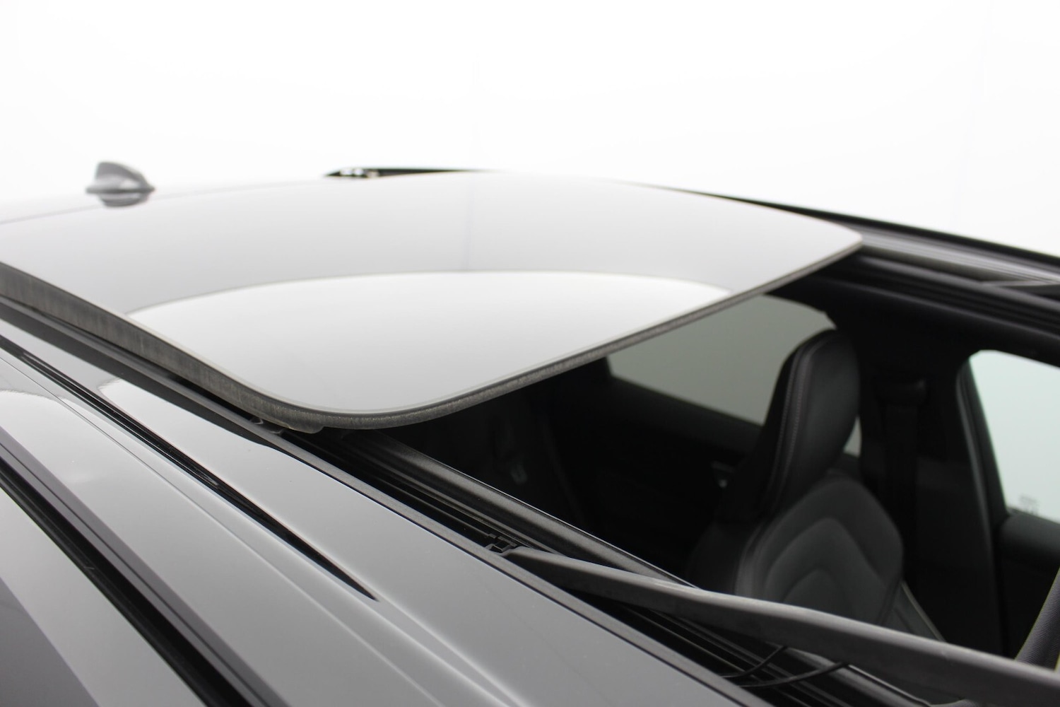 Used Volvo XC60 2024 for sale - 76954440: Photo 13