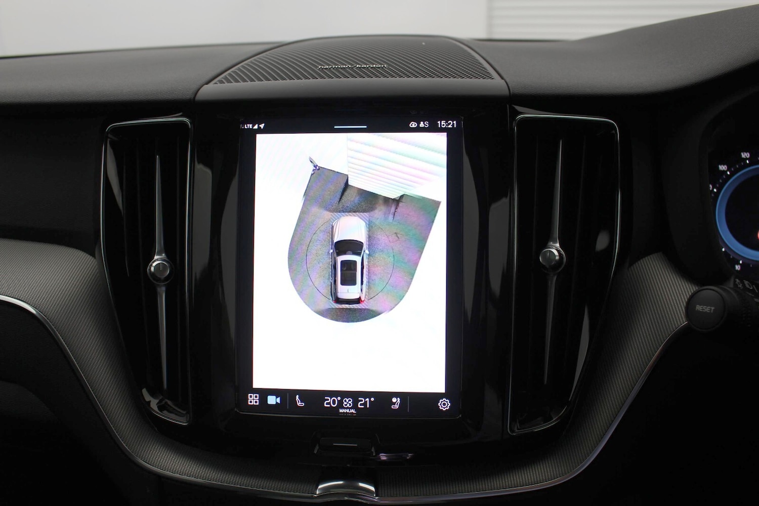 Used Volvo XC60 2024 for sale - 76954440: Photo 15