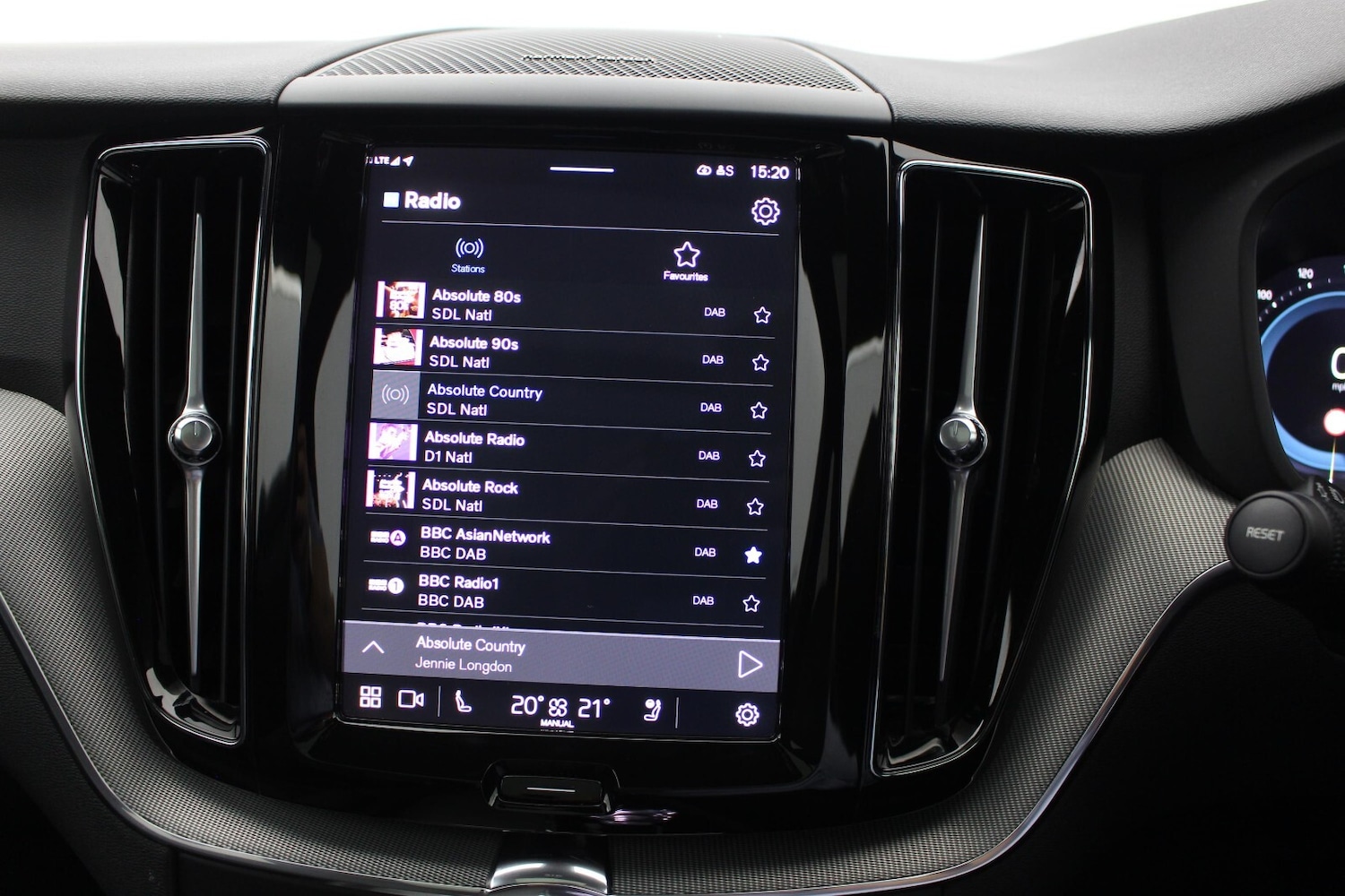 Used Volvo XC60 2024 for sale - 76954440: Photo 17