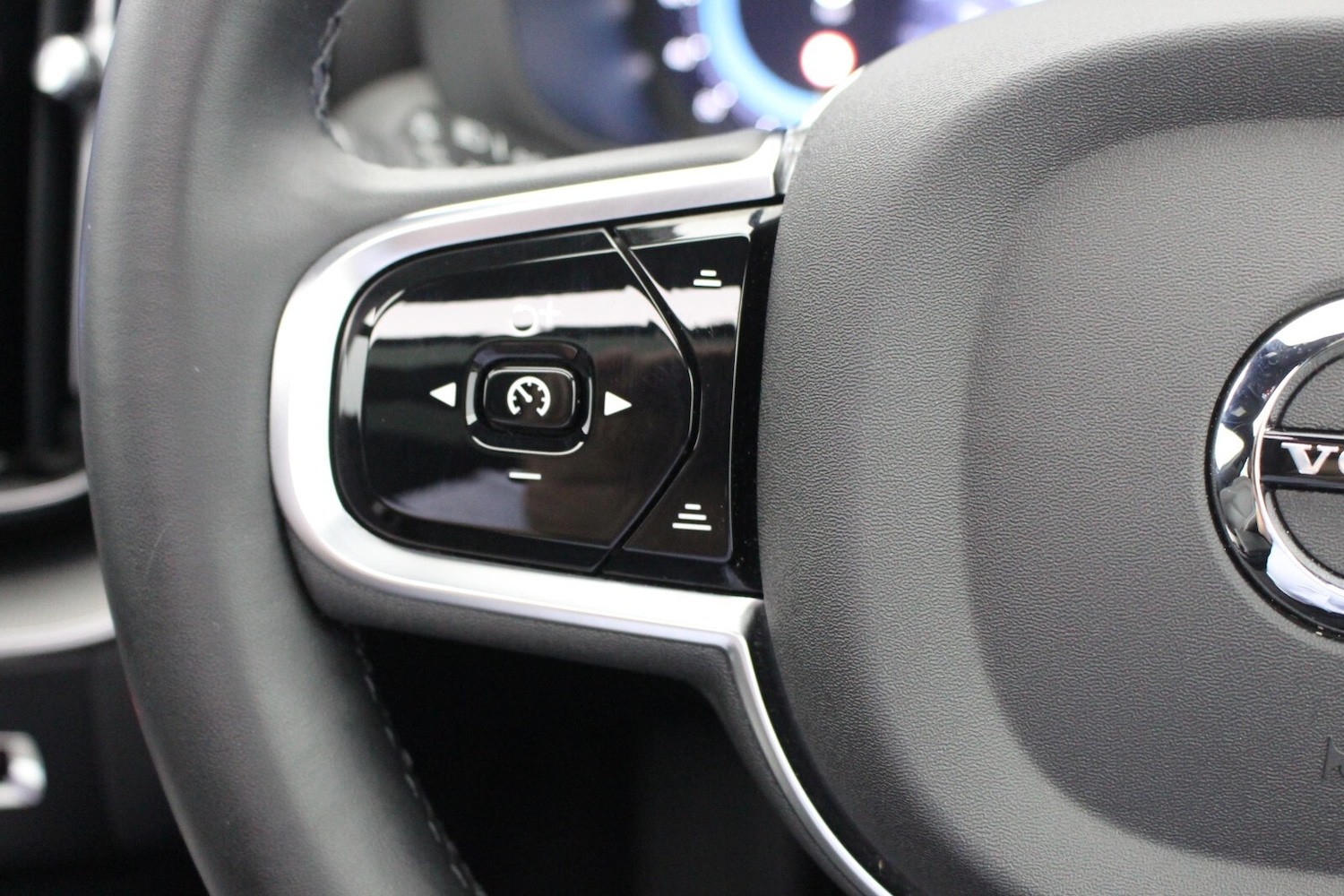 Used Volvo XC60 2024 for sale - 76954440: Photo 22