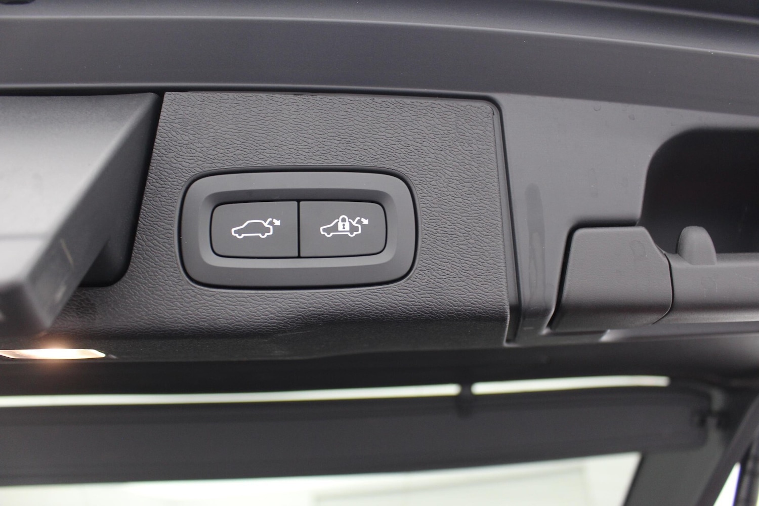 Used Volvo XC60 2024 for sale - 76954440: Photo 40