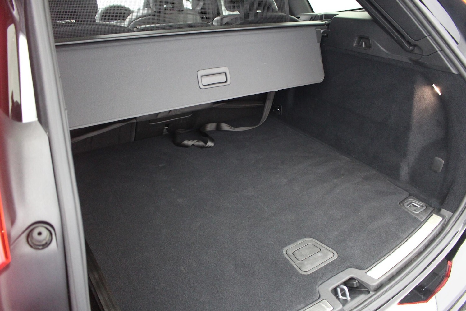 Used Volvo XC60 2024 for sale - 76954440: Photo 44