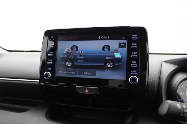 Used Toyota Yaris 2023 for sale - 76074627: Photo 11