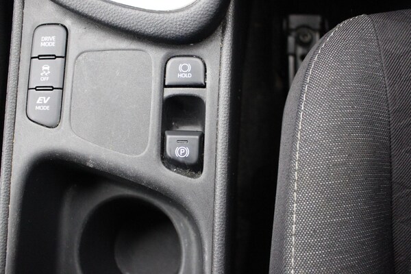 Used Toyota Yaris 2023 for sale - 76074627: Photo 20