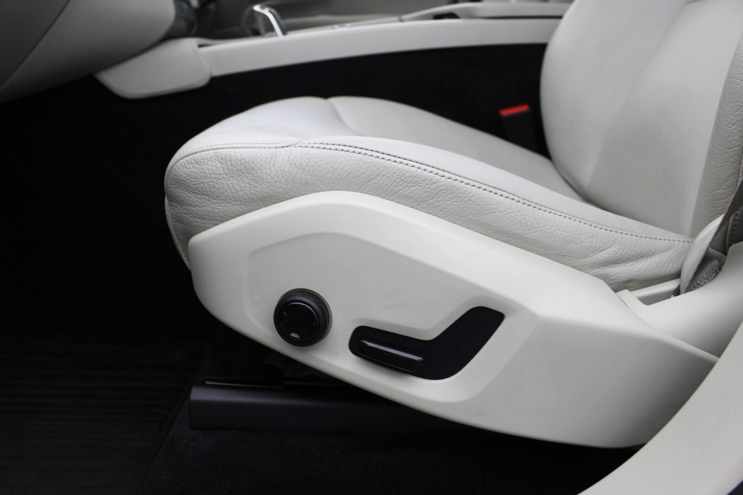 Used Volvo XC90 2017 for sale - 77307419: Photo 34