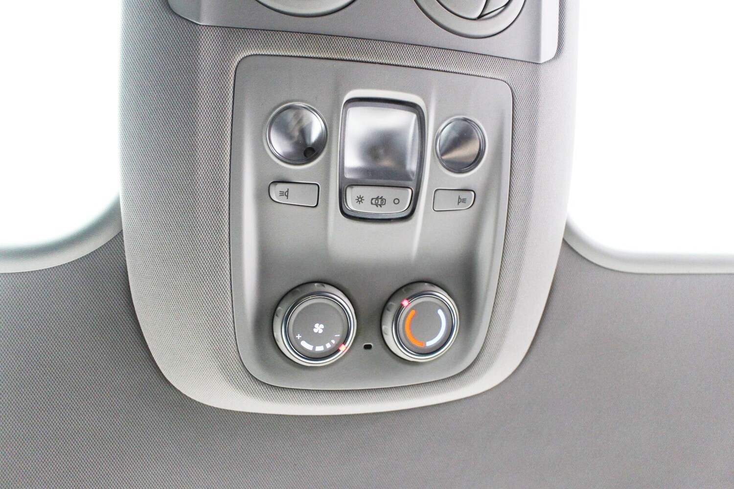 Used Peugeot Traveller 2020 for sale - 76540010: Photo 21