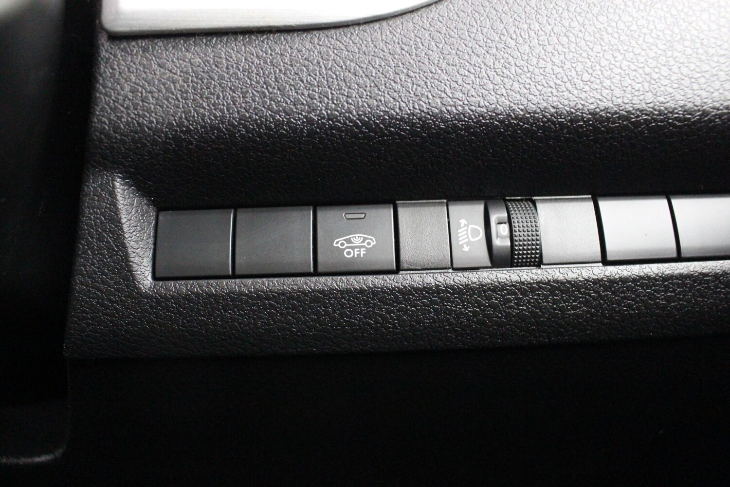 Used Peugeot Traveller 2020 for sale - 76540010: Photo 31