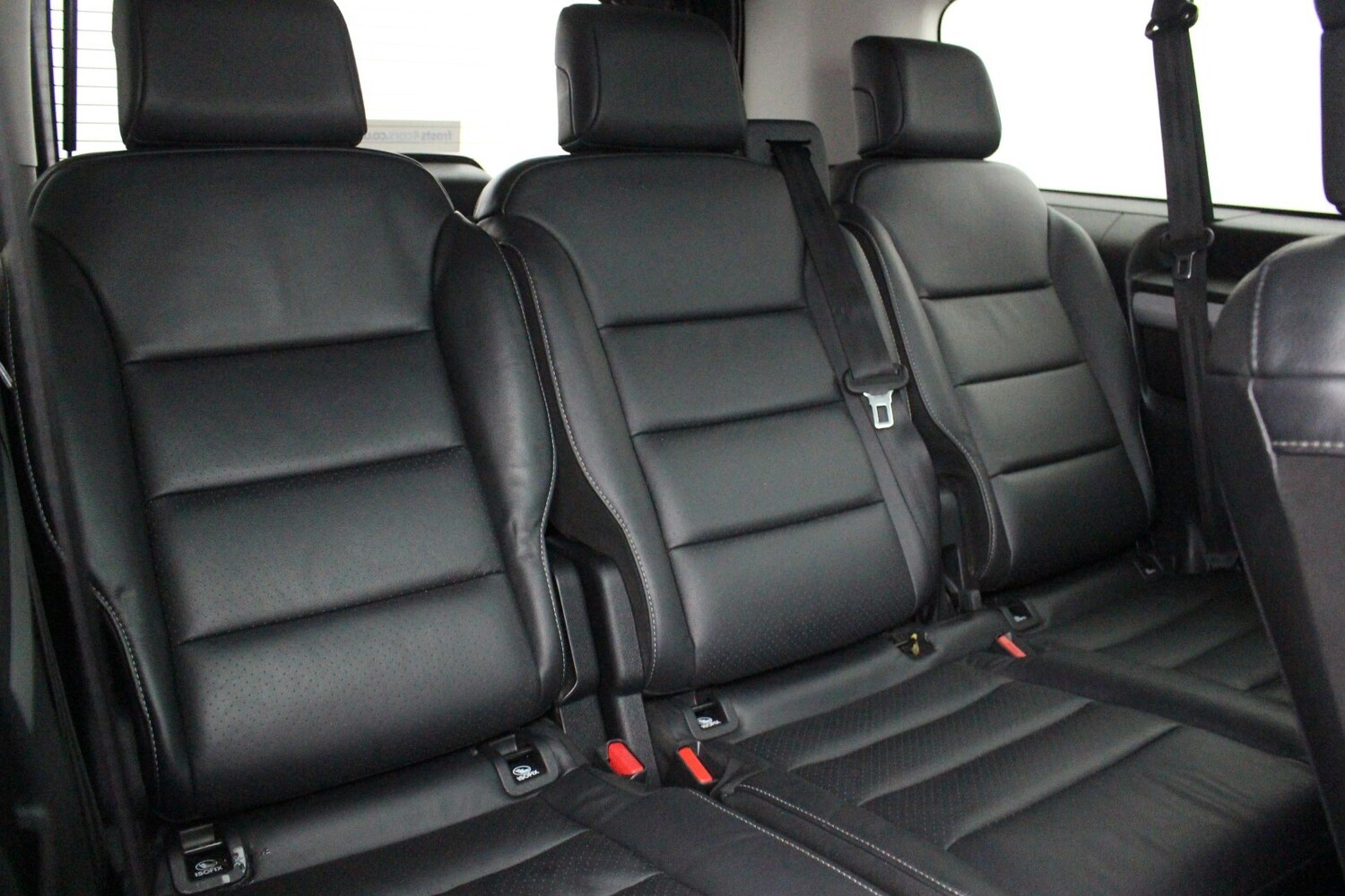 Used Peugeot Traveller 2020 for sale - 76540010: Photo 40