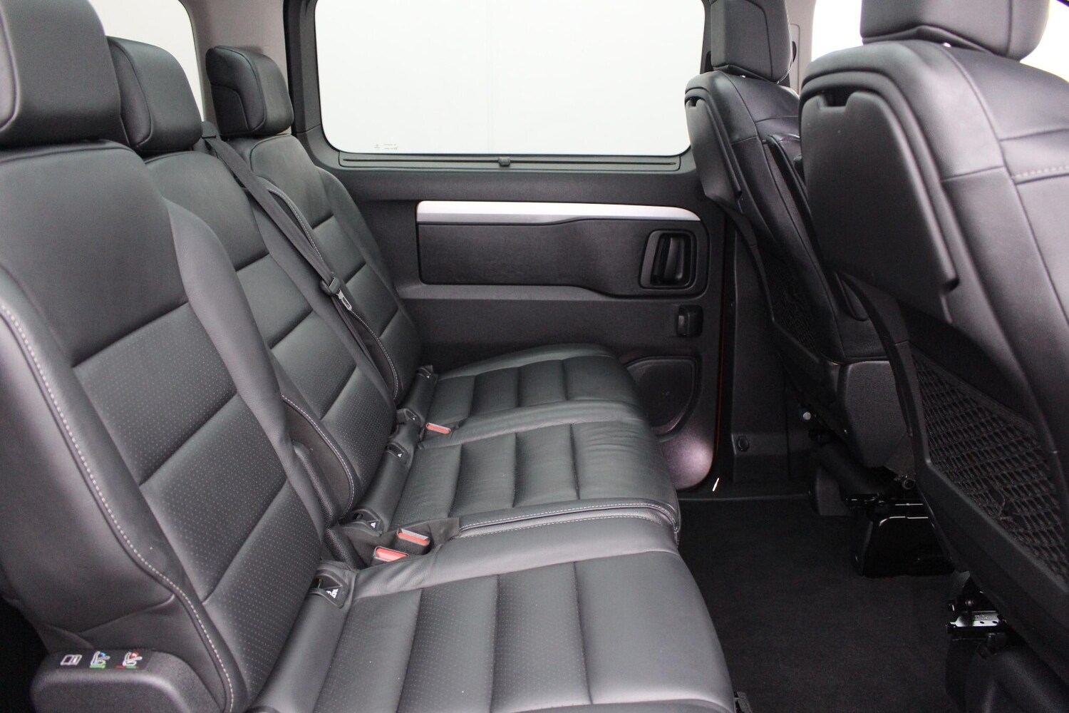 Used Peugeot Traveller 2020 for sale - 76540010: Photo 41