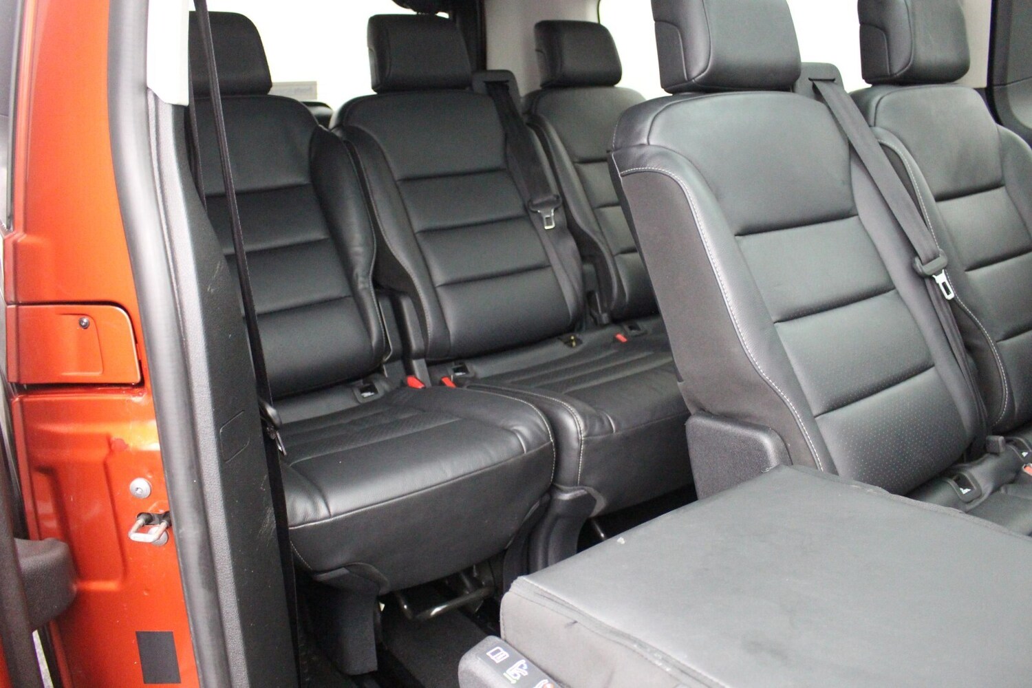 Used Peugeot Traveller 2020 for sale - 76540010: Photo 42