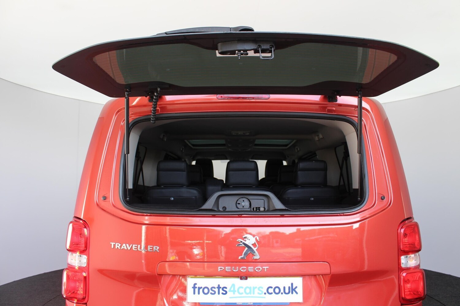 Used Peugeot Traveller 2020 for sale - 76540010: Photo 47