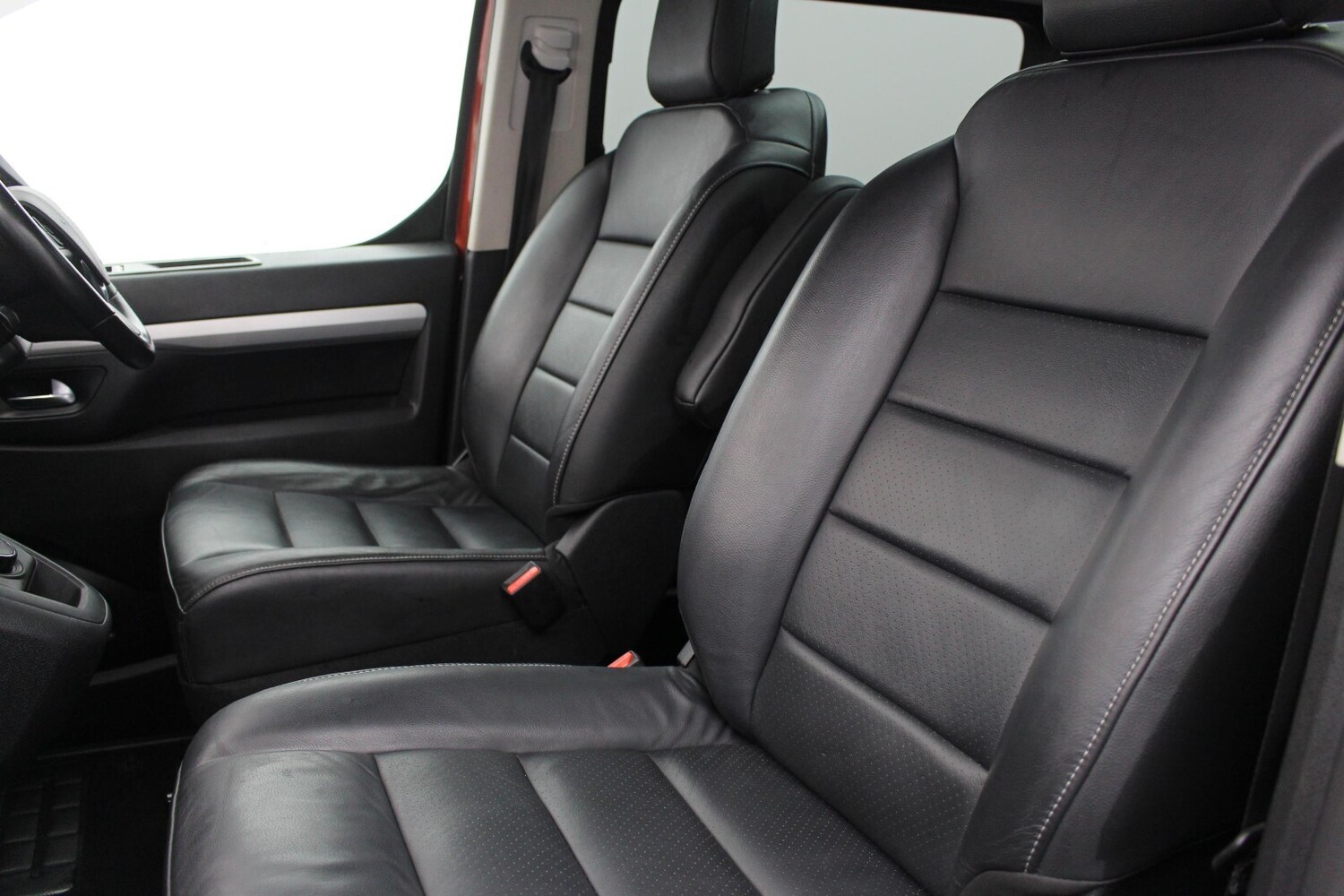 Used Peugeot Traveller 2020 for sale - 76540010: Photo 7