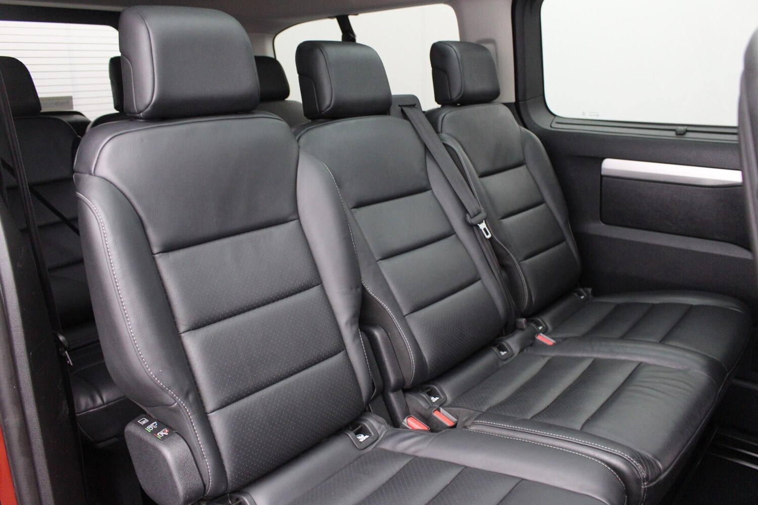 Used Peugeot Traveller 2020 for sale - 76540010: Photo 8