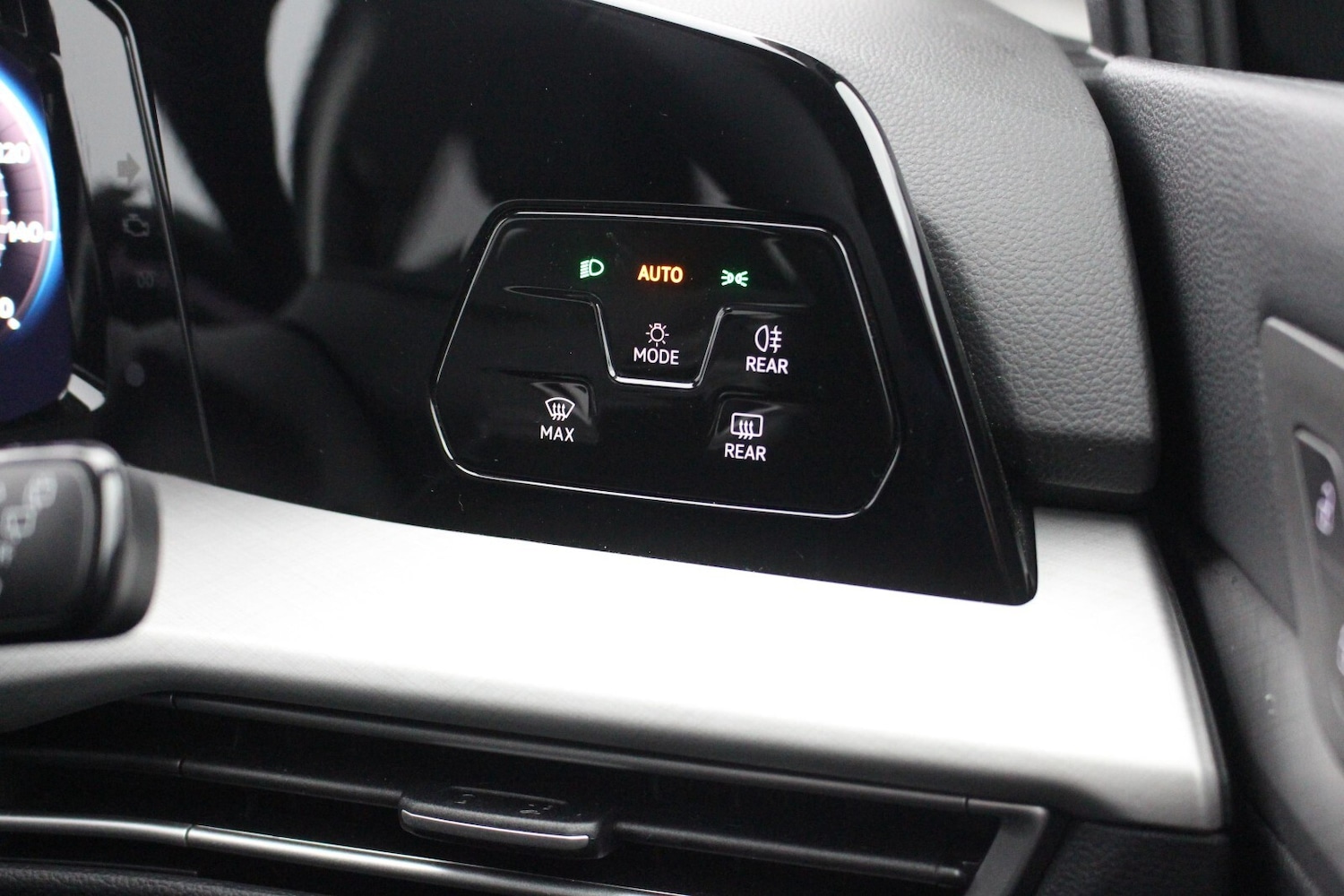 Used Volkswagen Golf 2025 for sale - 76404702: Photo 26