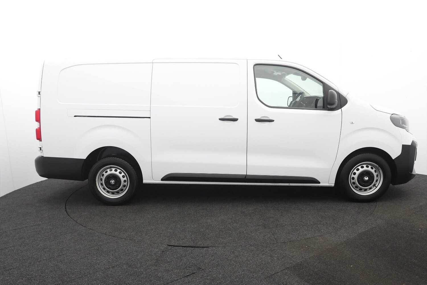 Used Vauxhall Vivaro 2024 for sale - 77205698: Photo 33