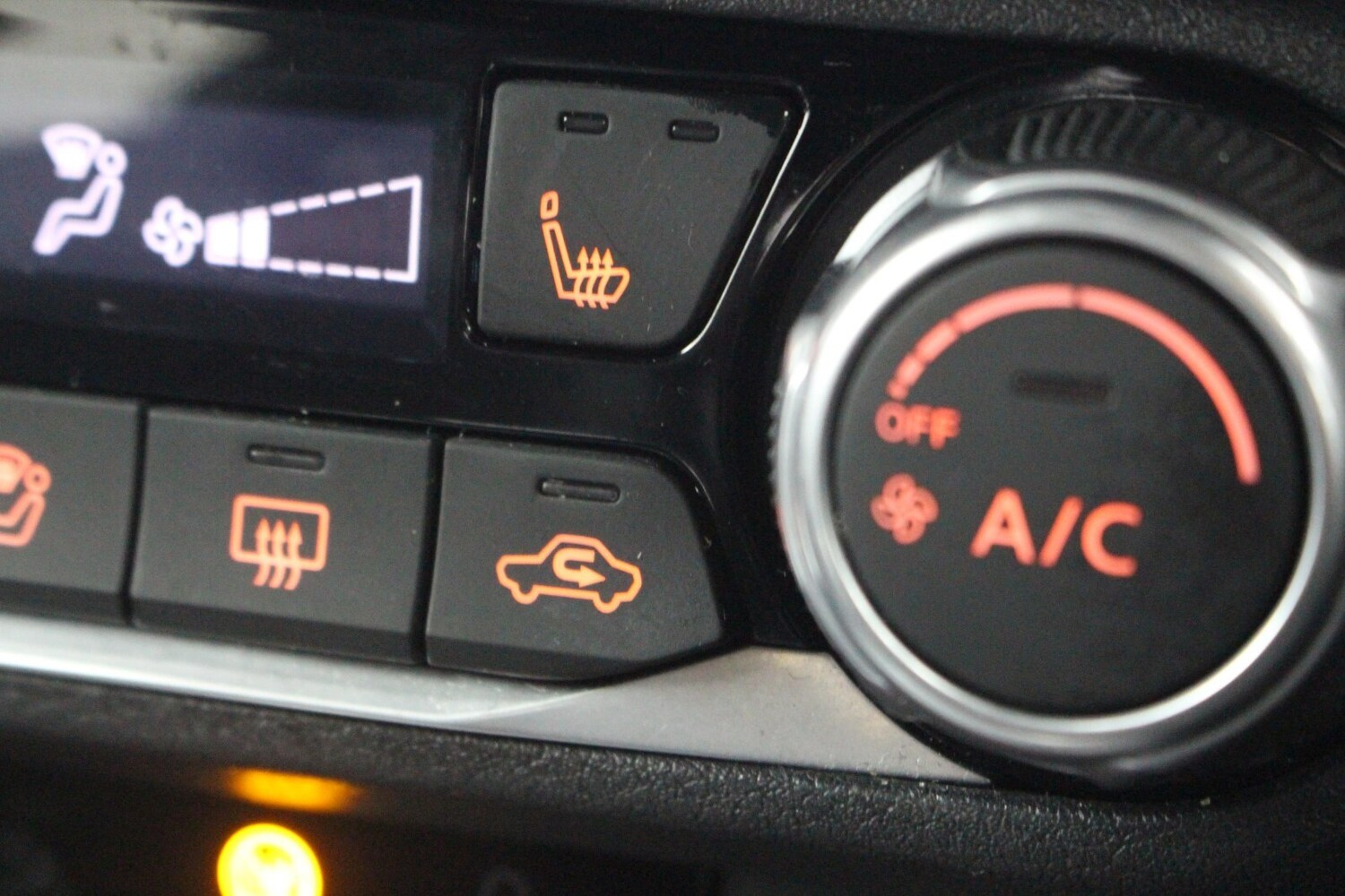 Used Nissan Juke 2022 for sale - 76580064: Photo 17