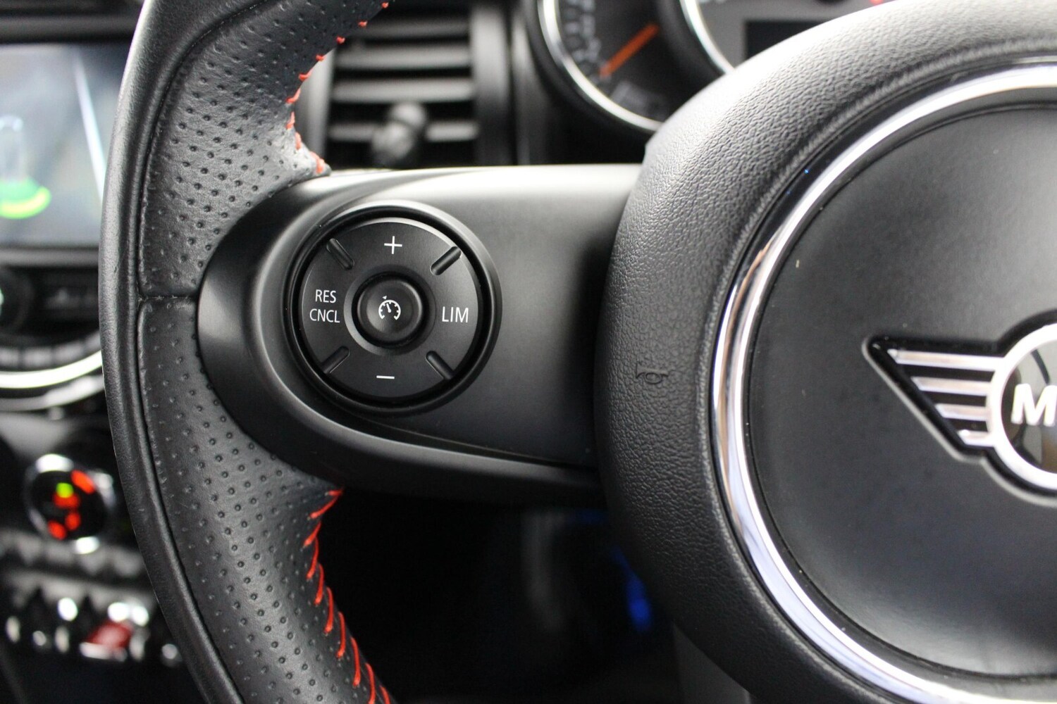 Used MINI Convertible 2020 for sale - 75967106: Photo 21