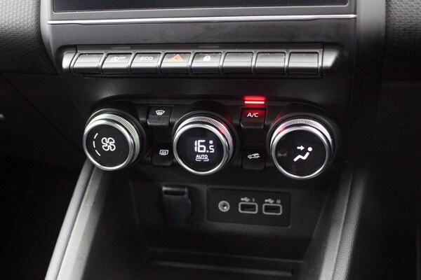 Used Renault Clio 2023 for sale - 76155009: Photo 15