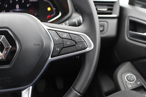 Used Renault Clio 2023 for sale - 76155009: Photo 19