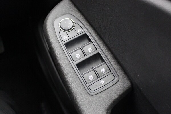 Used Renault Clio 2023 for sale - 76155009: Photo 20
