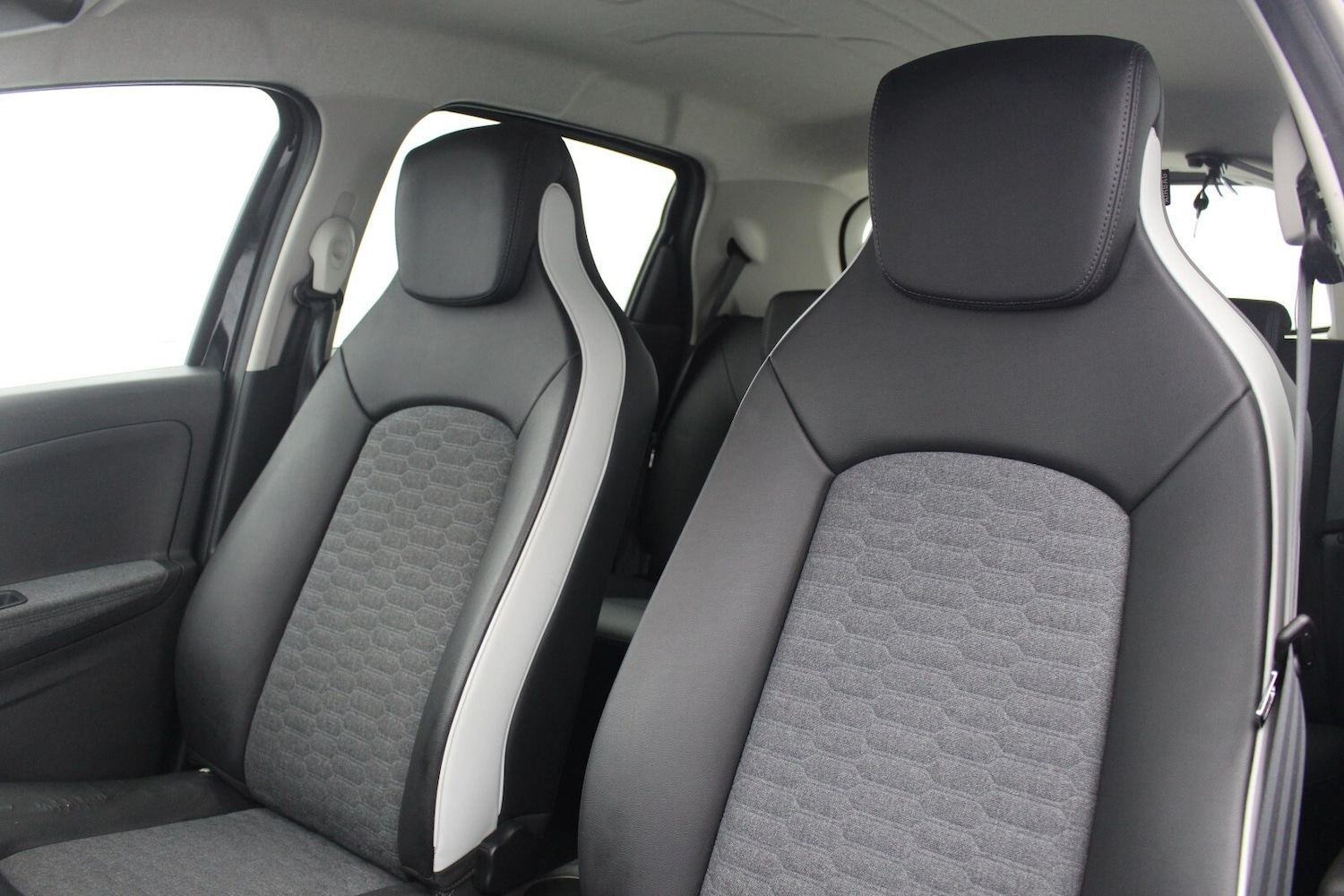 Used Renault Zoe 2022 for sale - 77280972: Photo 8