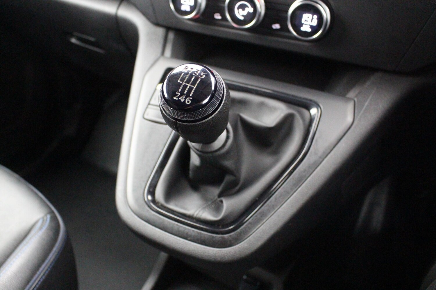 Used Nissan Other 2023 for sale - 77740002: Photo 28