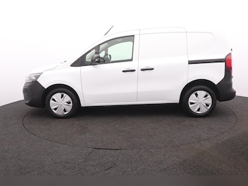 Used Nissan Other 2023 for sale - 77740002: Photo