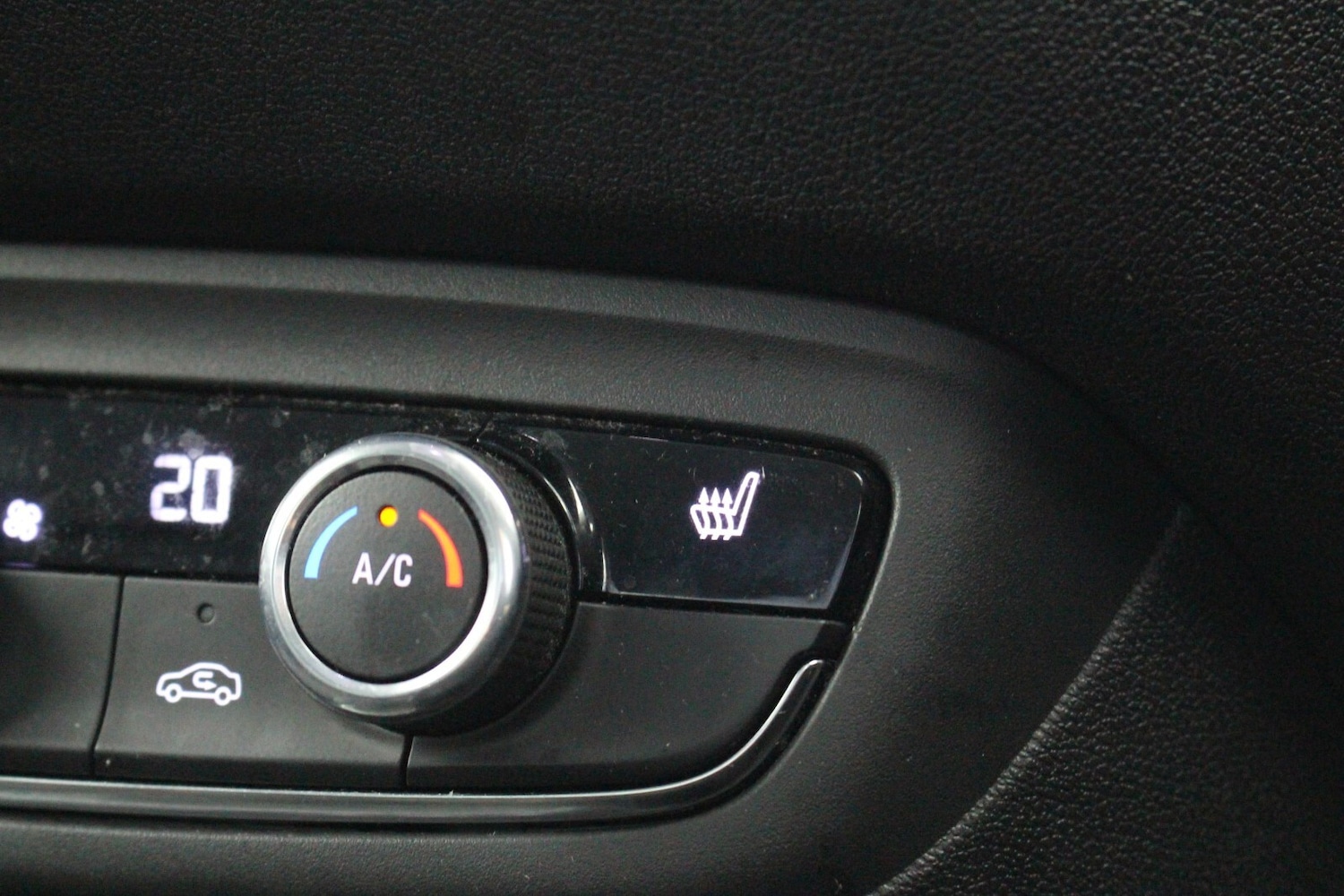 Used Vauxhall Crossland 2022 for sale - 76112204: Photo 17