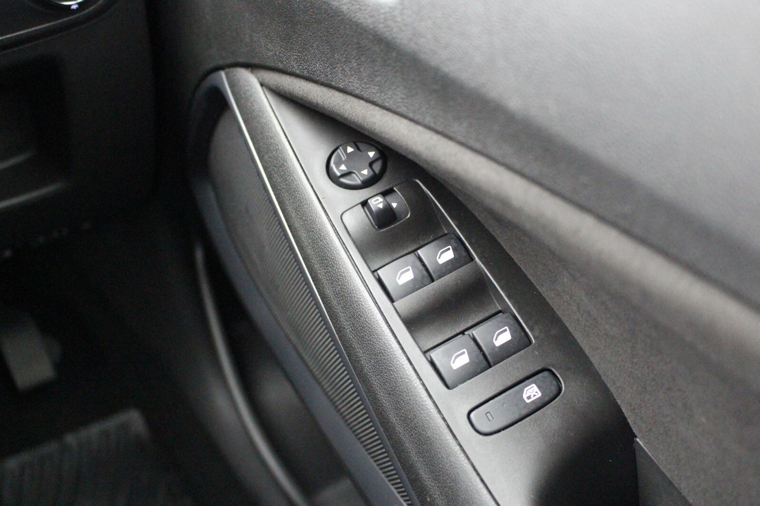 Used Vauxhall Crossland 2022 for sale - 76112204: Photo 21