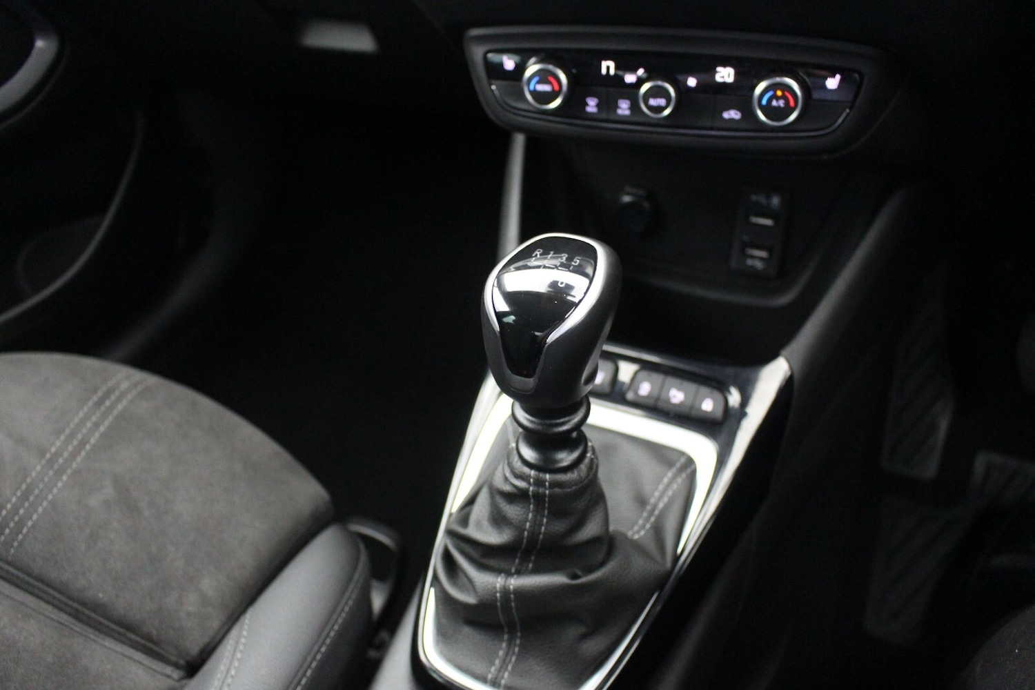 Used Vauxhall Crossland 2022 for sale - 76112204: Photo 27