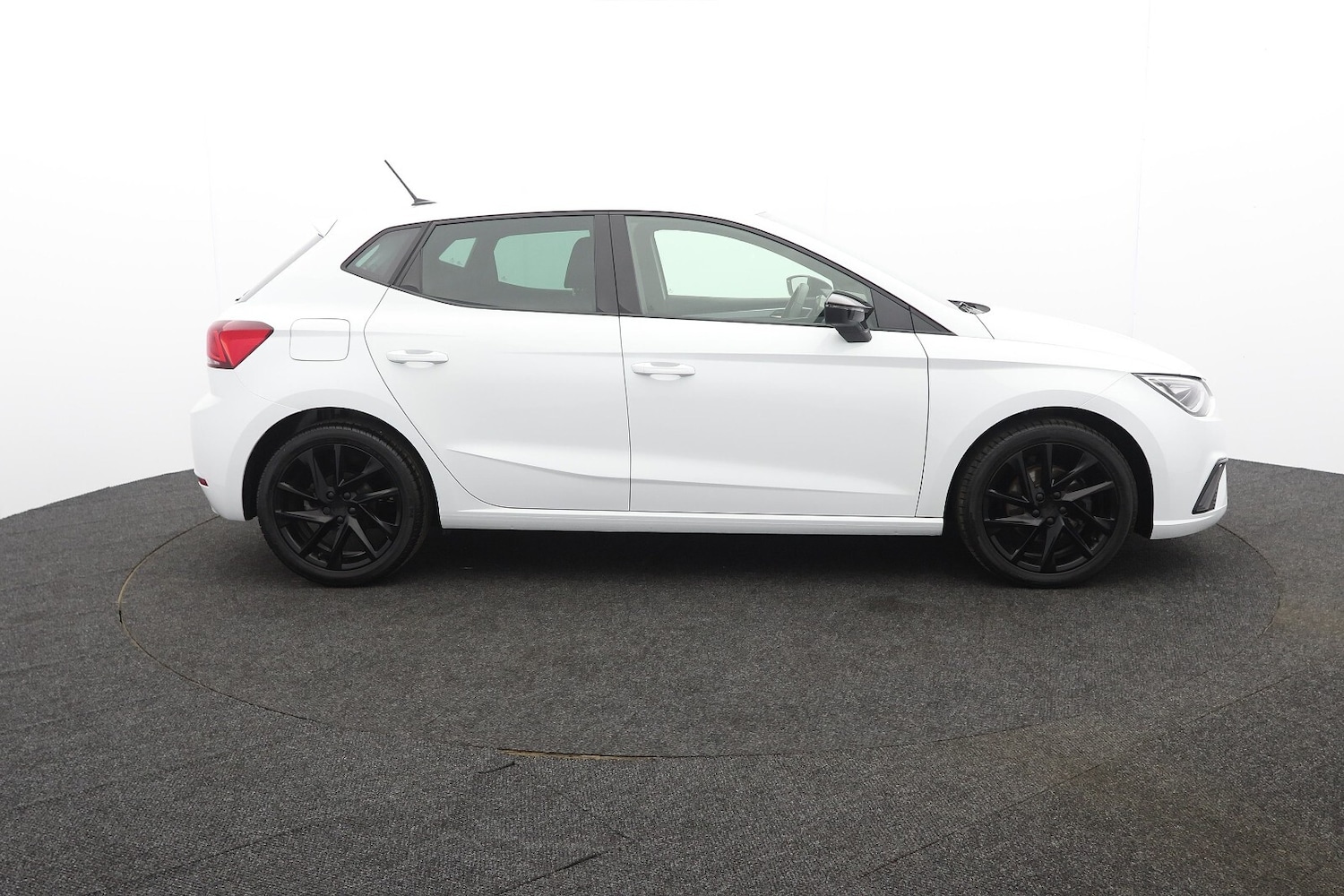 Used SEAT Ibiza 2024 for sale - 76442096: Photo 2