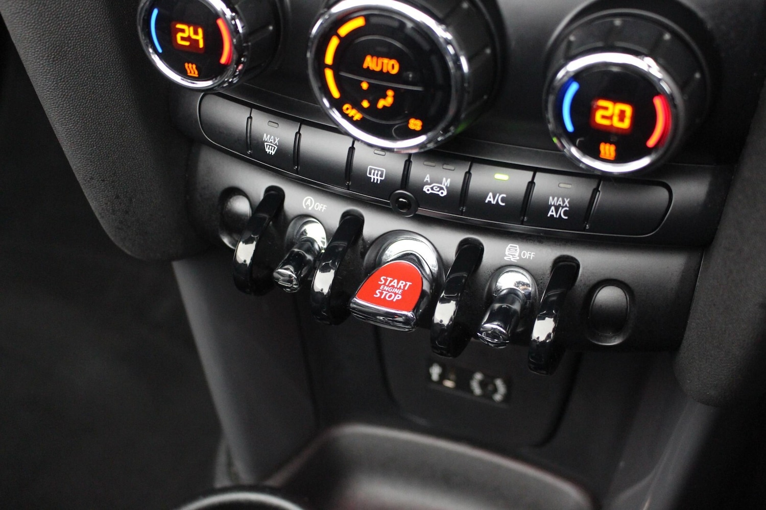 Used MINI Convertible 2016 for sale - 77917924: Photo 14