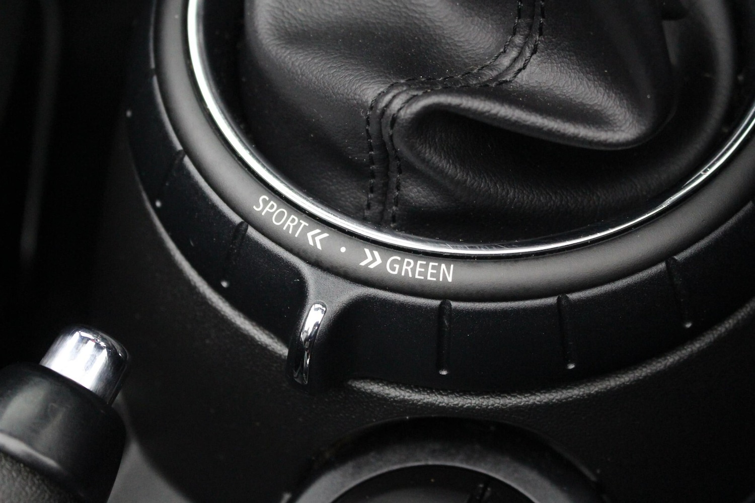 Used MINI Convertible 2016 for sale - 77917924: Photo 18