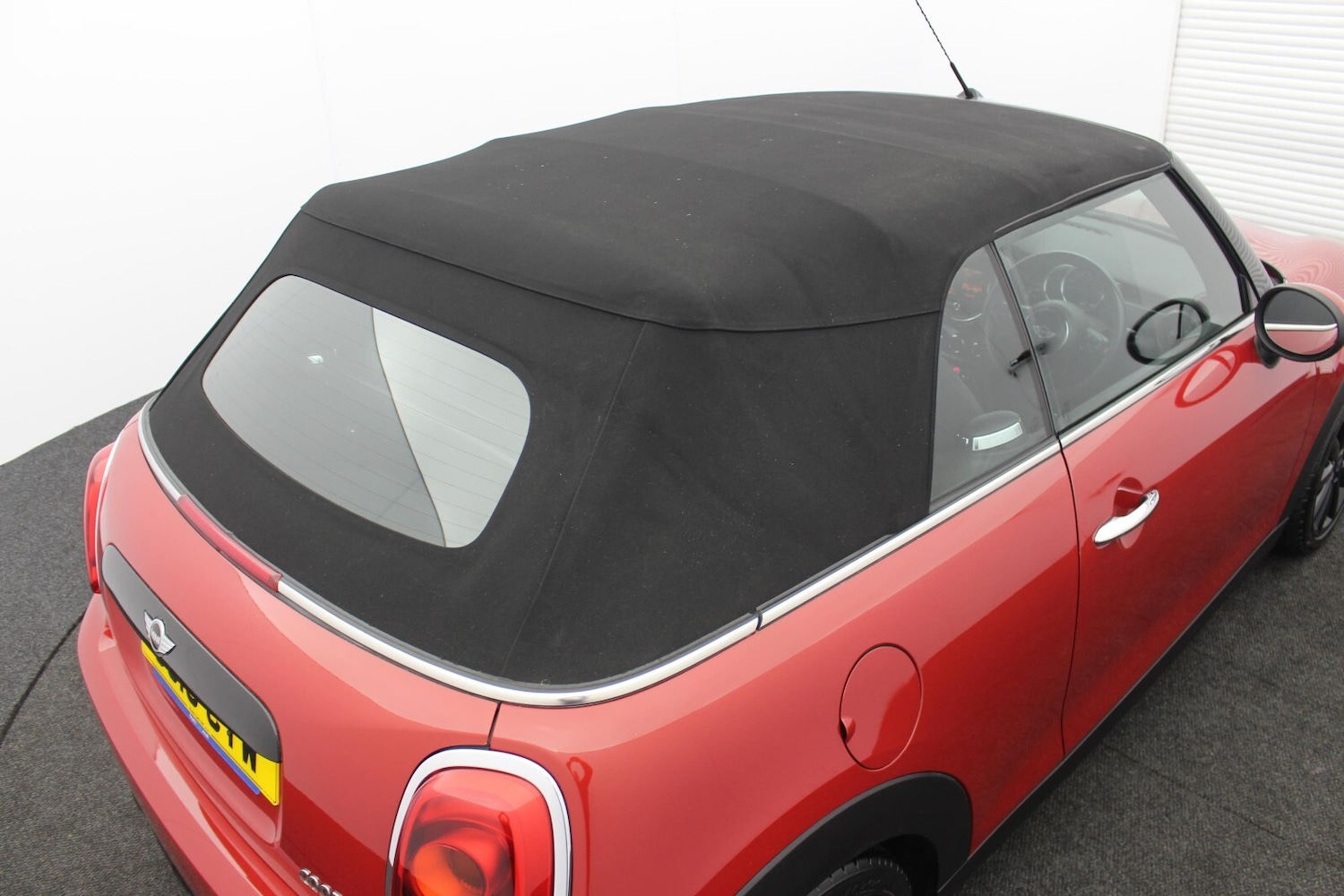 Used MINI Convertible 2016 for sale - 77917924: Photo 29