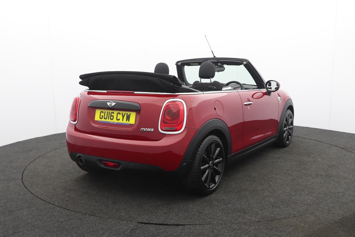 Used MINI Convertible 2016 for sale - 77917924: Photo 3