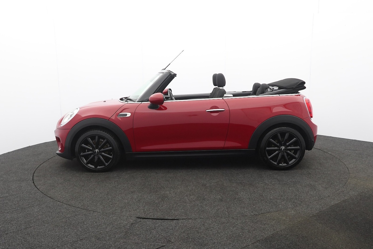 Used MINI Convertible 2016 for sale - 77917924: Photo 36